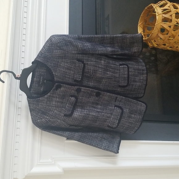 Talbot's navy blue and gray tweed 3/4 sleeves blazer. Size 2 - Picture 5 of 7